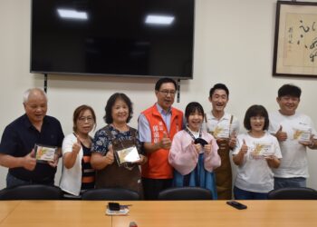 粉專「竹東好好玩」票選人氣美食 鎮長郭遠彰頒獎給5優勝業者