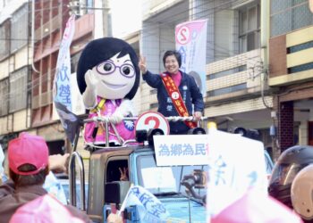 徐欣瑩掃街湖口關西新埔 感謝鄉親站出來「很溫暖也責任重大」