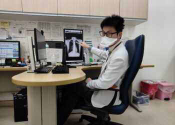 老人喘懷疑自己得肺癌 就醫檢查排除才放心