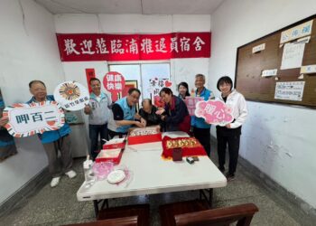 百歲榮民周東洋及秦孟君嵩壽 新竹榮服處共慶獻祝福