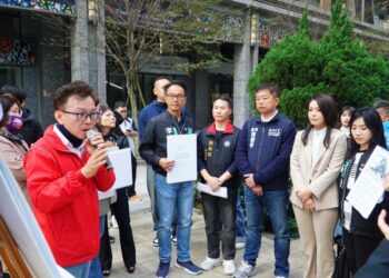 爭取關埔空橋補助經費  高虹安攜手鄭正鈐藍白合向立院提案　